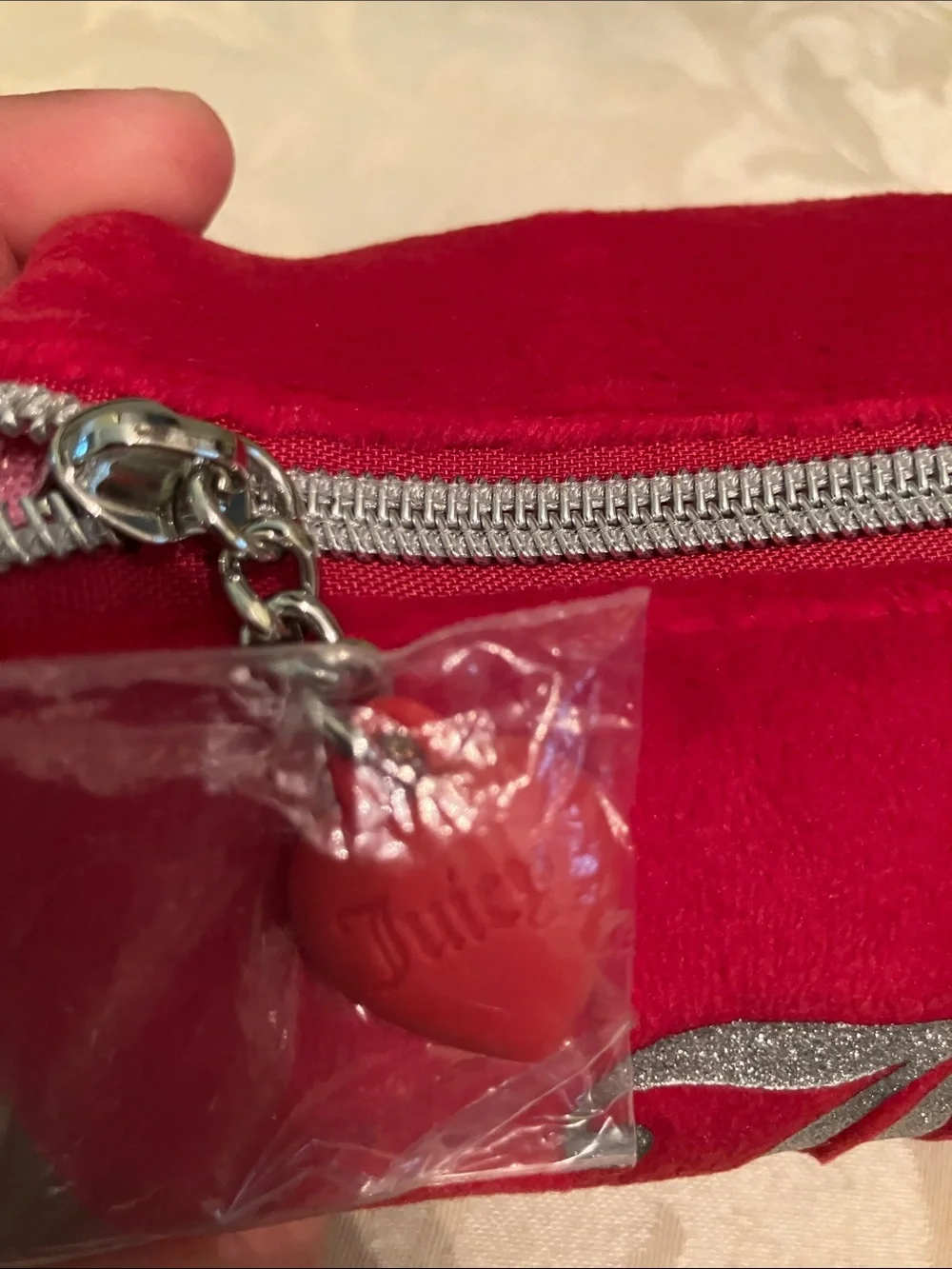 🍓Juicy Couture barrel bag cosmetics bag makeup case purse NWT